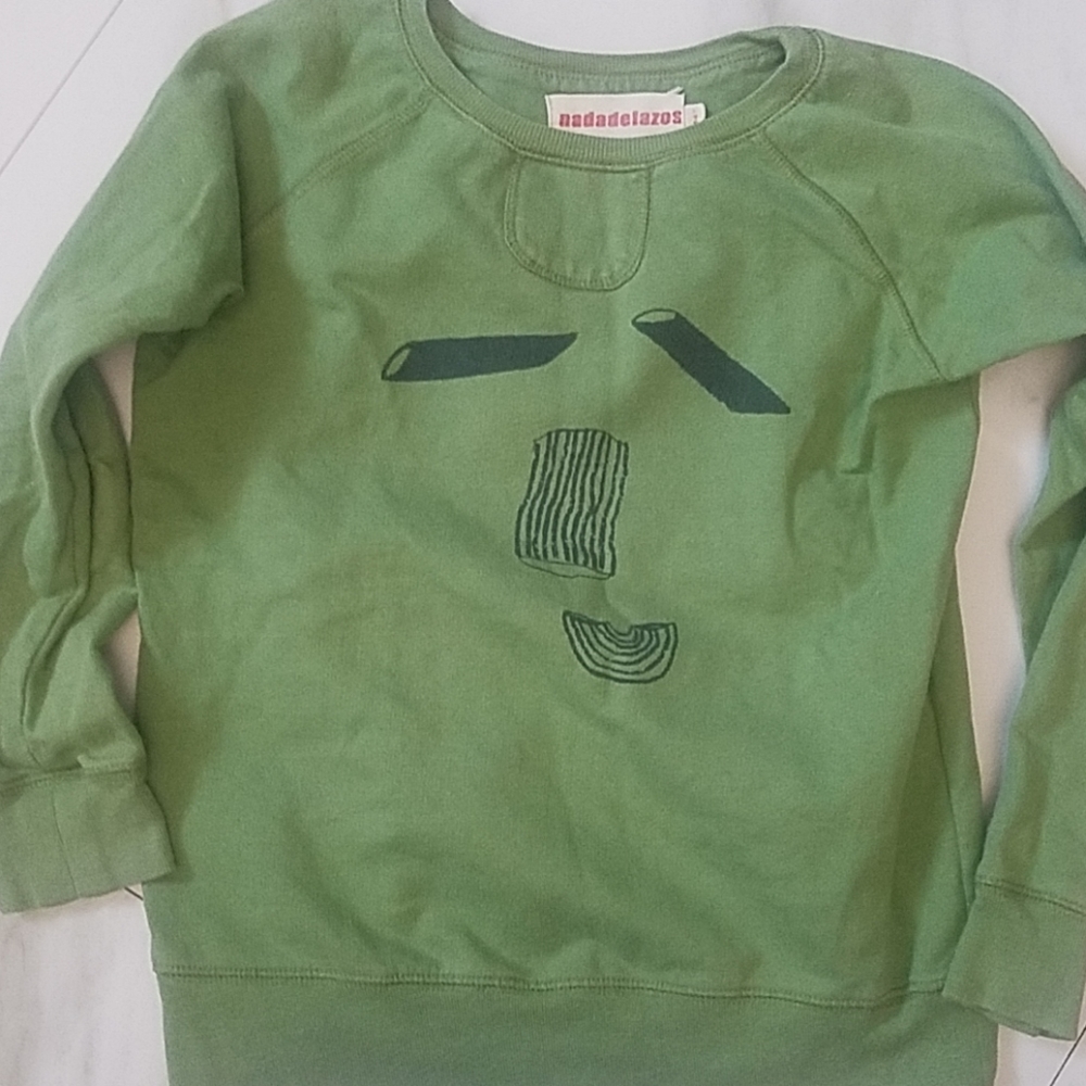 Nadadelazos boys sweater sz 6-8